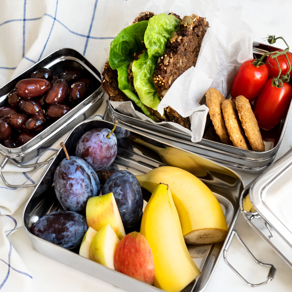 Stor madkasse i stål med snackboks